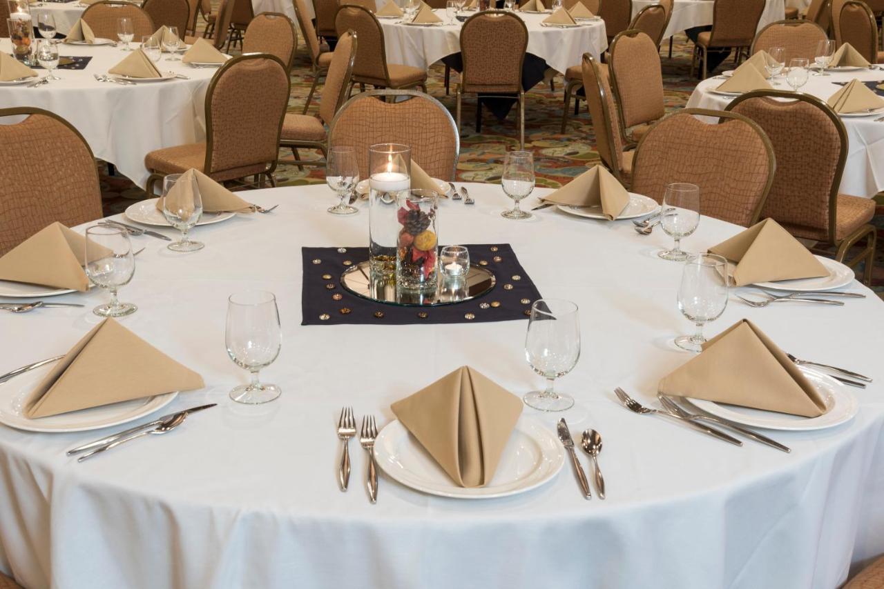 Holiday Inn Midland By Ihg Exterior photo