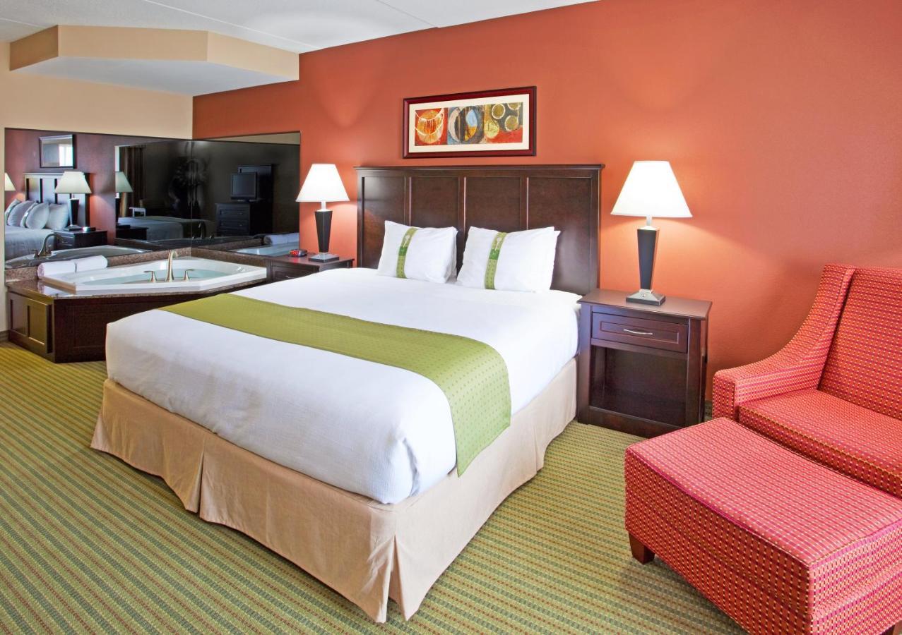 Holiday Inn Midland By Ihg Exterior photo