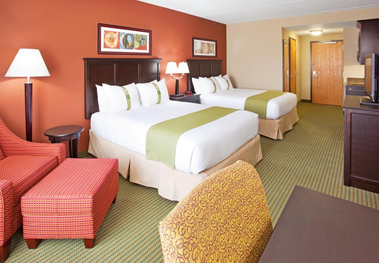 Holiday Inn Midland By Ihg Exterior photo
