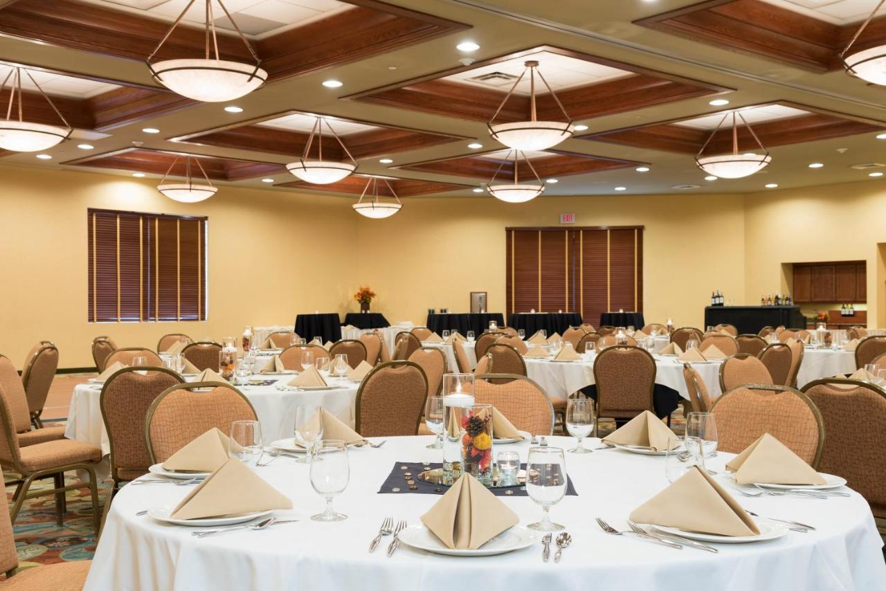 Holiday Inn Midland By Ihg Exterior photo